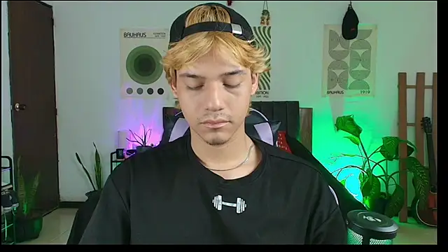 Snapshot of Habel__moretti chatting on February 19, 2026, 6:37 pm Habel moretti online show from February 19, 2026, 6:37 pm