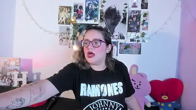 Snapshot of Rose_Hellen chatting on November 8, 2025, 5:51 am Rose Hellen online show from November 8, 2025, 5:51 am