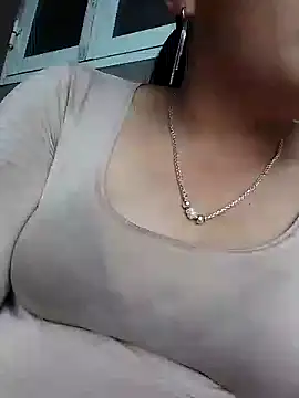 zinzin-xx online show from October 29, 2025, 9:44 am