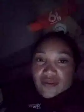 zinzin-xx online show from November 18, 2025, 2:50 am