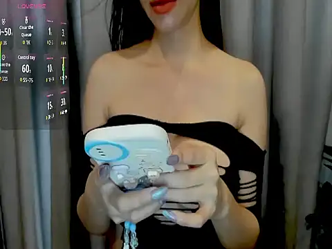JuNi-Li online show from December 20, 2025, 7:04 am