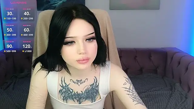 Snapshot of Emma_Kirks chatting on January 11, 2026, 3:39 pm Emma Kirks online show from January 11, 2026, 3:39 pm