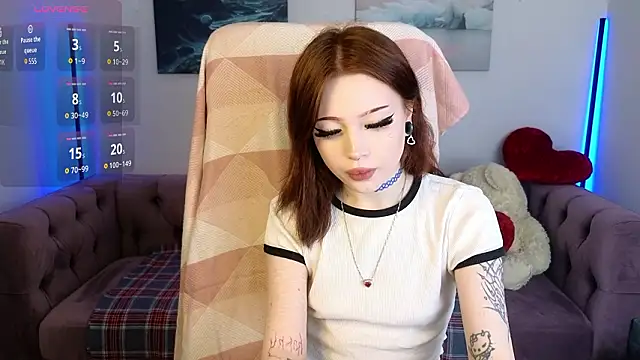 Snapshot of Emma_Kirks chatting on February 28, 2026, 3:24 pm Emma Kirks online show from February 28, 2026, 3:24 pm