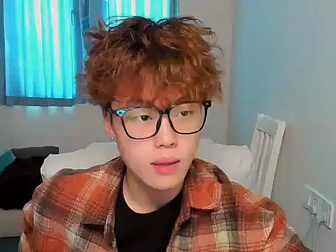 Snapshot of L1kuto chatting on October 28, 2025, 6:17 am L1kuto online show from October 28, 2025, 6:17 am