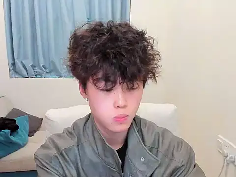 Snapshot of L1kuto chatting on November 16, 2025, 11:16 am L1kuto online show from November 16, 2025, 11:16 am