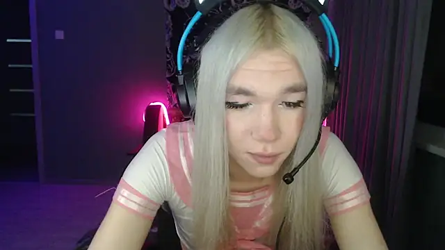 Snapshot of stiff_boys chatting on November 28, 2025, 6:54 pm stiff boys online show from November 28, 2025, 6:54 pm