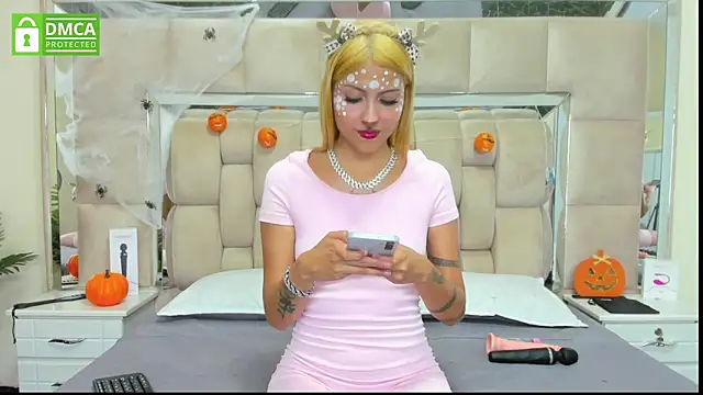 daniiela beteche777 online show from October 31, 2025, 8:21 pm