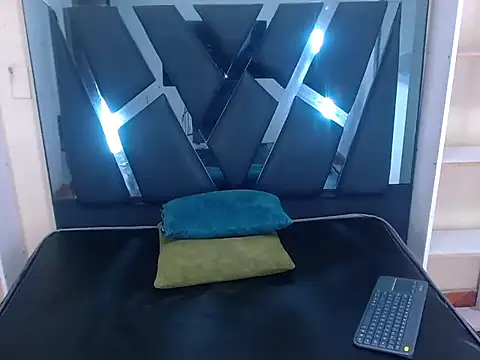 Snapshot of Clarense_Bill chatting on November 1, 2025, 1:02 pm Clarense Bill online show from November 1, 2025, 1:02 pm