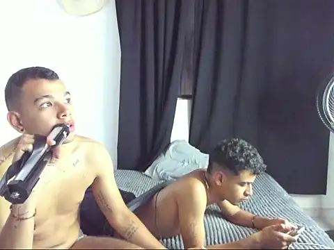 Snapshot of Daniel_Hot276 chatting on November 20, 2025, 11:37 pm Daniel Hot276 online show from November 20, 2025, 11:37 pm