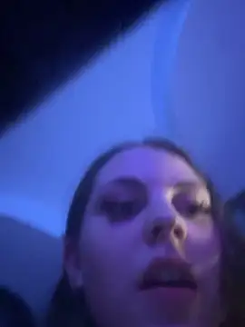 elliepixie online show from May 16, 2026, 12:07 am