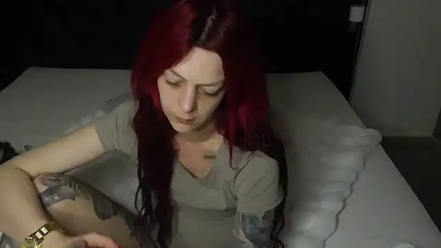 Snapshot of Amanda-JewelzX chatting on November 6, 2025, 8:43 pm Amanda-JewelzX online show from November 6, 2025, 8:43 pm