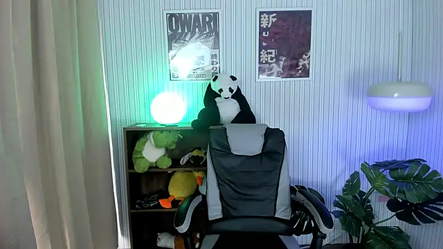 Snapshot of tyla___ chatting on October 30, 2025, 1:01 pm tyla online show from October 30, 2025, 1:01 pm