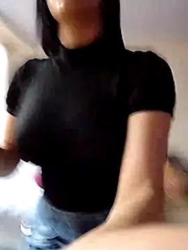 Snapshot of Nuvi_jonhs chatting on November 4, 2025, 9:47 pm Nuvi jonhs online show from November 4, 2025, 9:47 pm