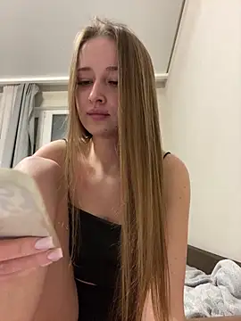 Angel hotyy online show from November 29, 2025, 10:13 pm