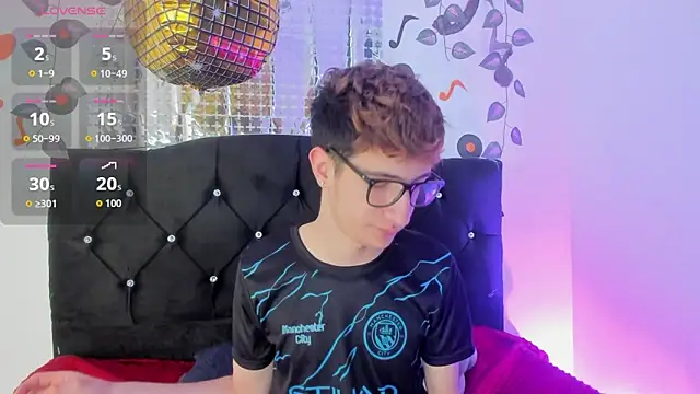 Snapshot of Erick_Taylor3 chatting on November 1, 2025, 5:59 pm Erick Taylor3 online show from November 1, 2025, 5:59 pm