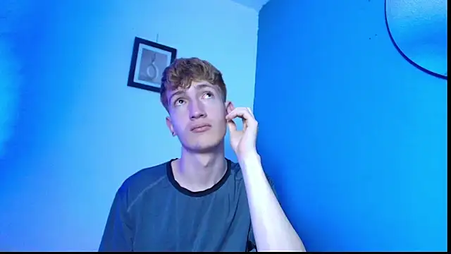 Erick Taylor3 online show from March 25, 2026, 9:10 pm