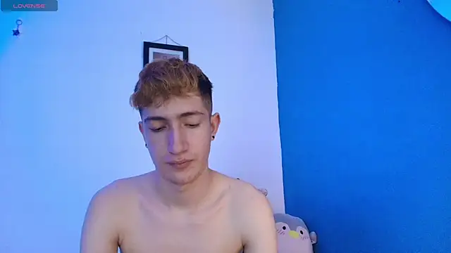 Erick Taylor3 online show from June 12, 2026, 8:41 pm