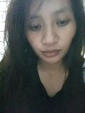 Snapshot of lyn_cute18 chatting on October 28, 2025, 9:35 am lyn cute18 online show from October 28, 2025, 9:35 am