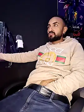 Snapshot of _xsebassx_ chatting on November 7, 2025, 4:23 am xsebassx online show from November 7, 2025, 4:23 am