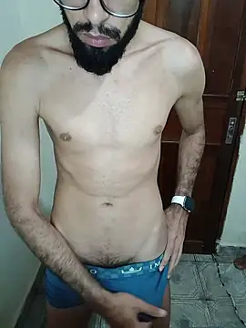 Snapshot of FerrariniHott chatting on October 30, 2025, 6:15 am FerrariniHott online show from October 30, 2025, 6:15 am