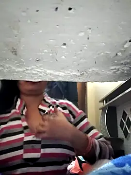 Snapshot of Pyaar_Ki_Pooja chatting on December 16, 2025, 3:33 am Pyaar Ki Pooja online show from December 16, 2025, 3:33 am