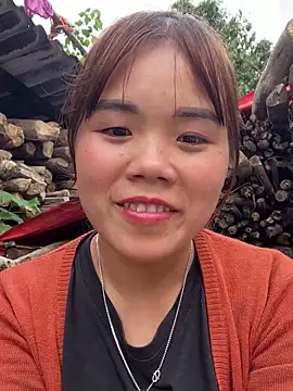 Snapshot of nachi-baby chatting on October 23, 2025, 9:41 am nachi-baby online show from October 23, 2025, 9:41 am