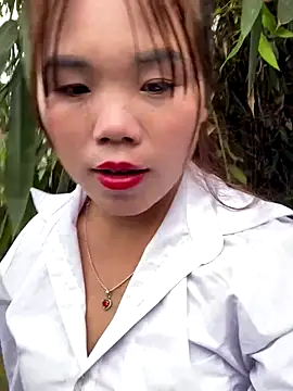 nachi-baby online show from December 4, 2025, 8:23 am