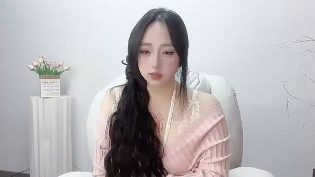 Snapshot of Love-hanzaizai718 chatting on October 24, 2025, 4:14 pm Love-hanzaizai718 online show from October 24, 2025, 4:14 pm