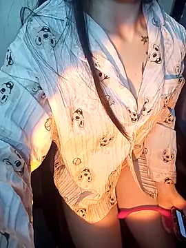 Cherry Le02 online show from February 10, 2026, 7:07 pm