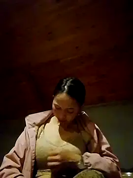 TRIEUTRIEU20 online show from October 31, 2025, 12:50 pm