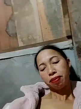 TRIEUTRIEU20 online show from November 2, 2025, 1:57 pm