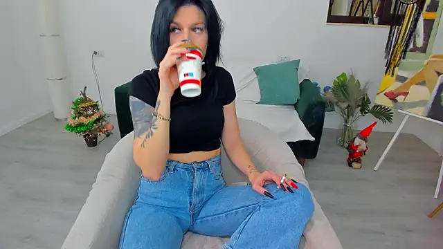 Arya Anna online show from December 16, 2025, 5:45 am