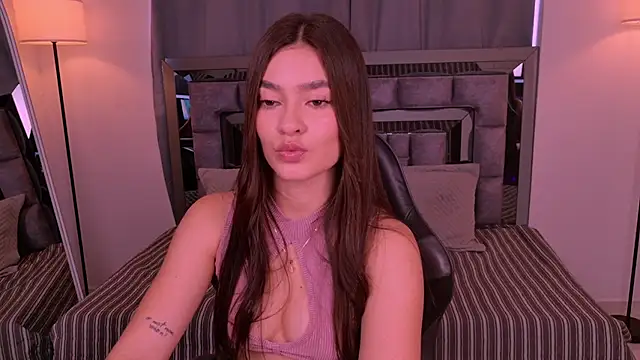 Bella Clark2 online show from July 26, 2026, 1:40 pm
