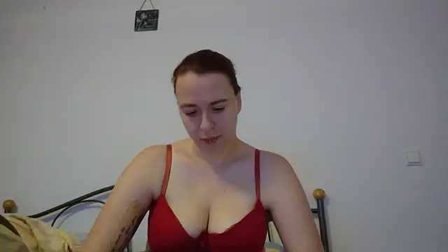 Latexaddictx  online show from November 25, 2025, 8:20 pm