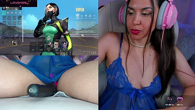 Snapshot of VenusIsLove_ chatting on December 8, 2024, 11:08 pm VenusIsLove online show from December 8, 2024, 11:08 pm