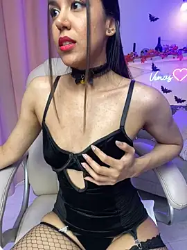 Snapshot of VenusIsLove_ chatting on October 19, 2025, 7:03 pm VenusIsLove online show from October 19, 2025, 7:03 pm