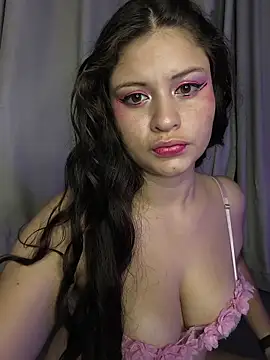 Esmesweet23 online show from November 6, 2025, 11:37 pm