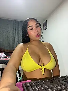 kendall Coopers21 online show from November 28, 2025, 7:22 am