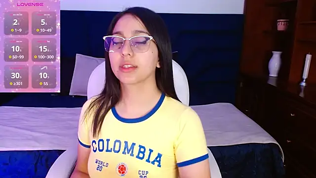 Snapshot of LexyBlaze_ chatting on July 7, 2026, 11:25 am LexyBlaze online show from July 7, 2026, 11:25 am