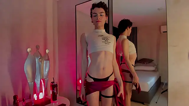 Val Guerra online show from November 13, 2025, 4:11 am