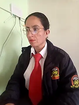 Snapshot of Valentina--1 chatting on November 4, 2025, 12:04 pm Valentina--1 online show from November 4, 2025, 12:04 pm