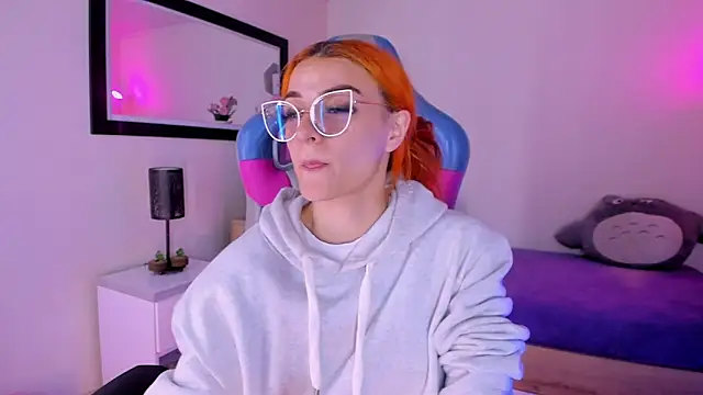 Snapshot of celeste_blazze_ chatting on February 17, 2026, 4:46 pm celeste blazze online show from February 17, 2026, 4:46 pm