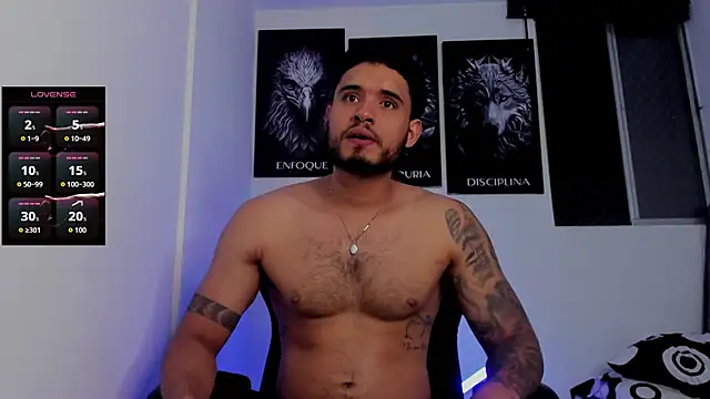 Snapshot of AUSTINN_TORRES chatting on February 18, 2026, 12:39 am AUSTINN TORRES online show from February 18, 2026, 12:39 am