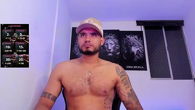 Snapshot of AUSTINN_TORRES chatting on March 4, 2026, 1:00 am AUSTINN TORRES online show from March 4, 2026, 1:00 am