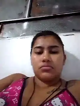 lindalatina11 online show from November 8, 2025, 3:29 am