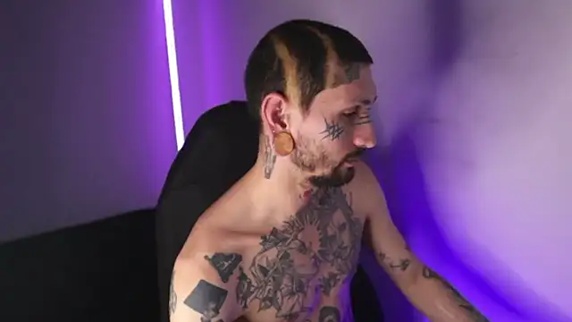 Snapshot of TokyoHatsumoto chatting on March 3, 2026, 10:59 pm TokyoHatsumoto online show from March 3, 2026, 10:59 pm