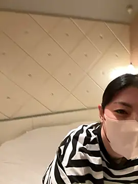 akimix xoxo online show from November 11, 2025, 1:00 pm