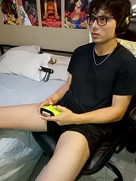 Ais B10 online show from April 17, 2026, 3:42 am