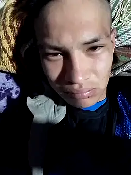 Ojitosbrrr online show from November 12, 2025, 9:32 am