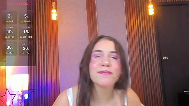 Snapshot of alana_hard_ chatting on November 1, 2025, 4:25 am alana hard online show from November 1, 2025, 4:25 am